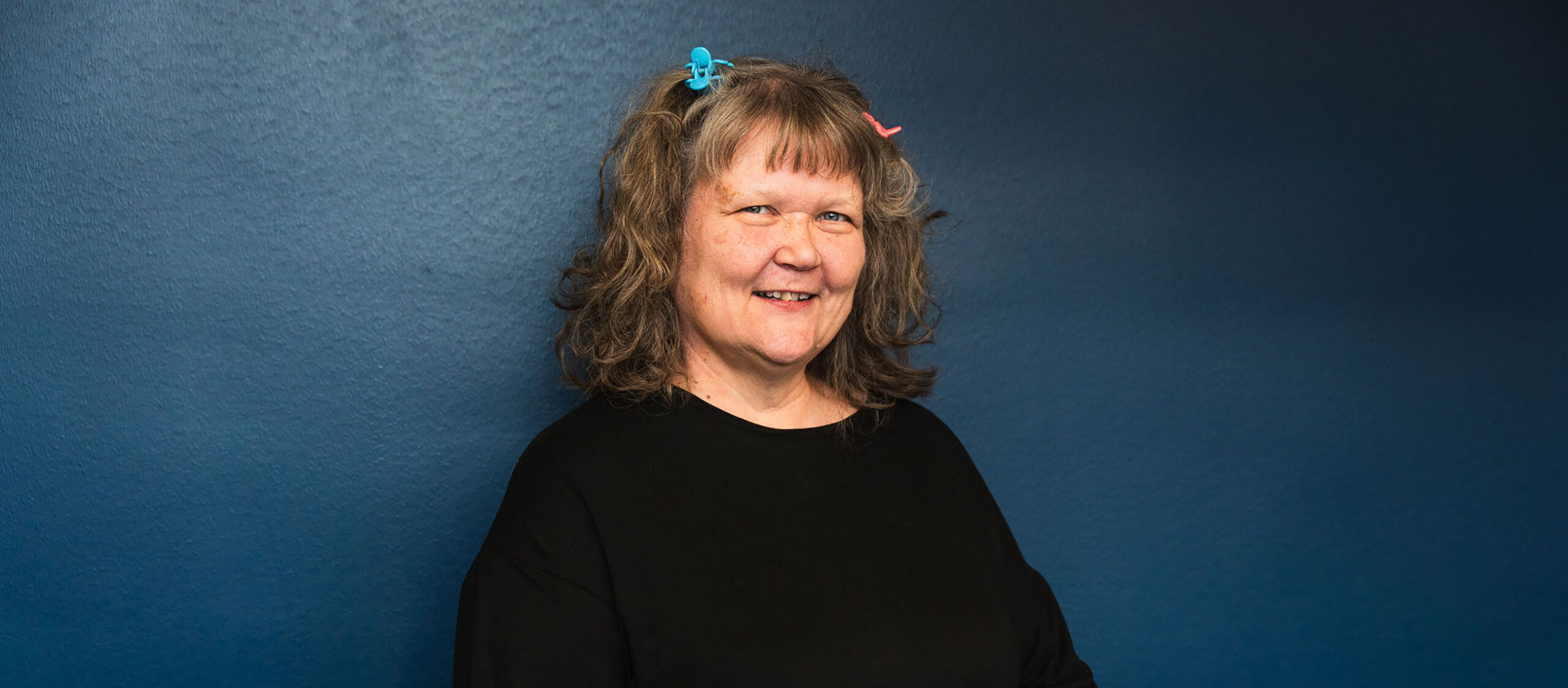 Riitta Lahtinen.Riitta Lahtinen ja Russ Palmer.Russ Palmer ja Riitta Lahtinen.Riitta Lahtinen tunnustelee purkin sisältöä.Riitta Lahtinen.