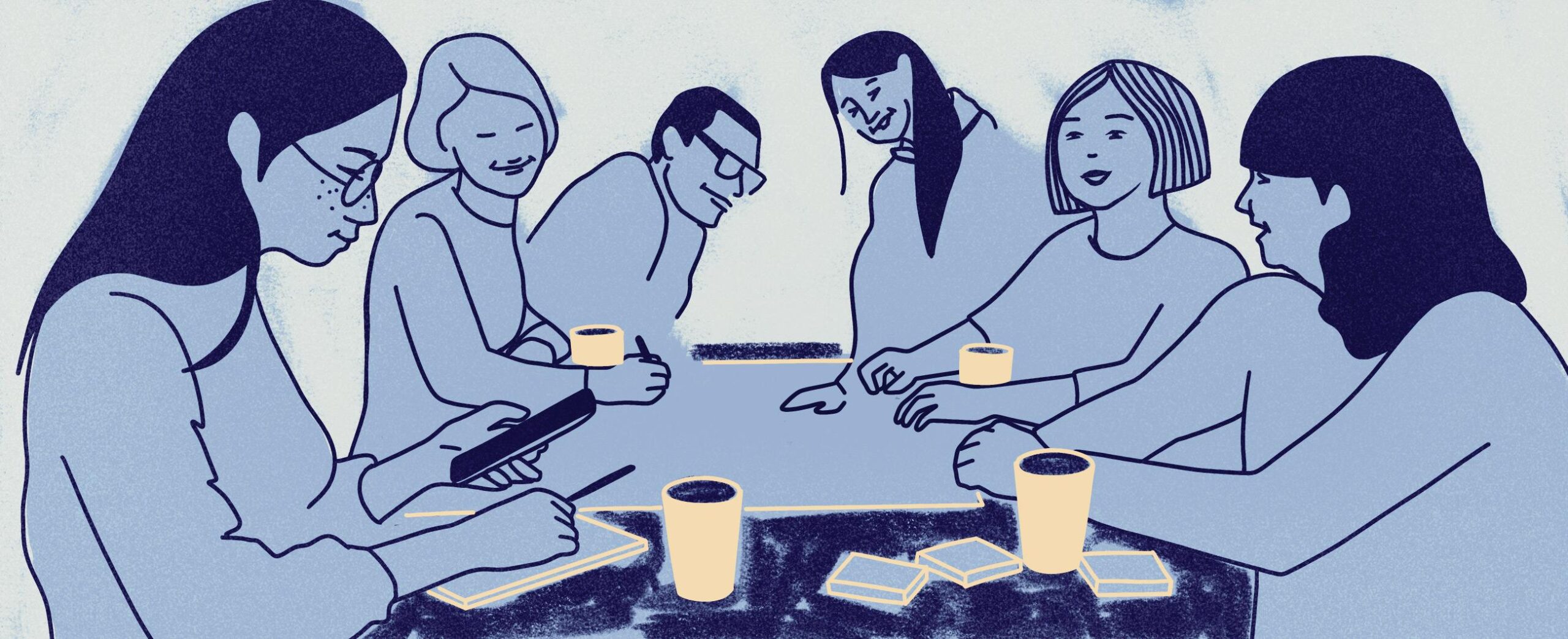 Kolme ihmistä keskustelee